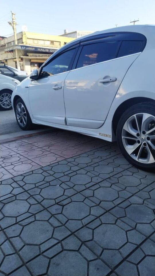 Renault Fluence 2010-2012 Marşpiyel