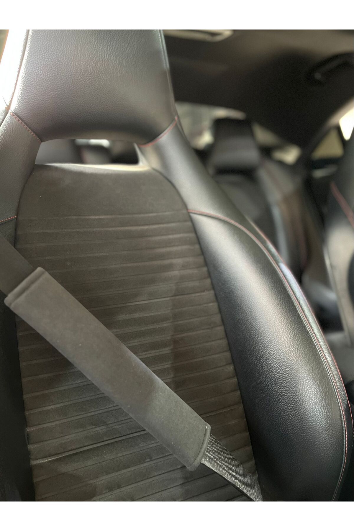 Emniiyet Kemeri Konfor Kılıfı ( Yumuşak Ve Estetik Tasarım Siyah Alcantara)