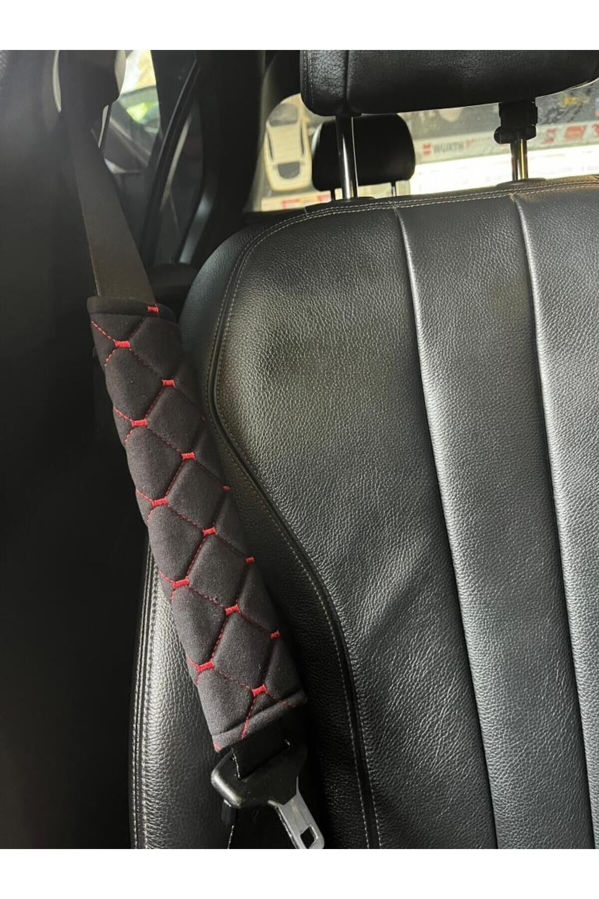 Emniyet Kemeri Koltuk Kemer Pedi 2 ADET (YUMUŞAK KUMAŞ) Nakışlı Kırmızı-Siyah