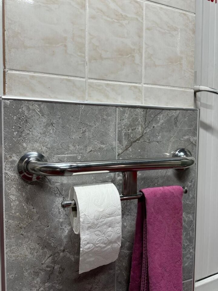 Paslanmaz Banyo Wc Havluluklu Tutunma Barı Paslanmaz Çelik
