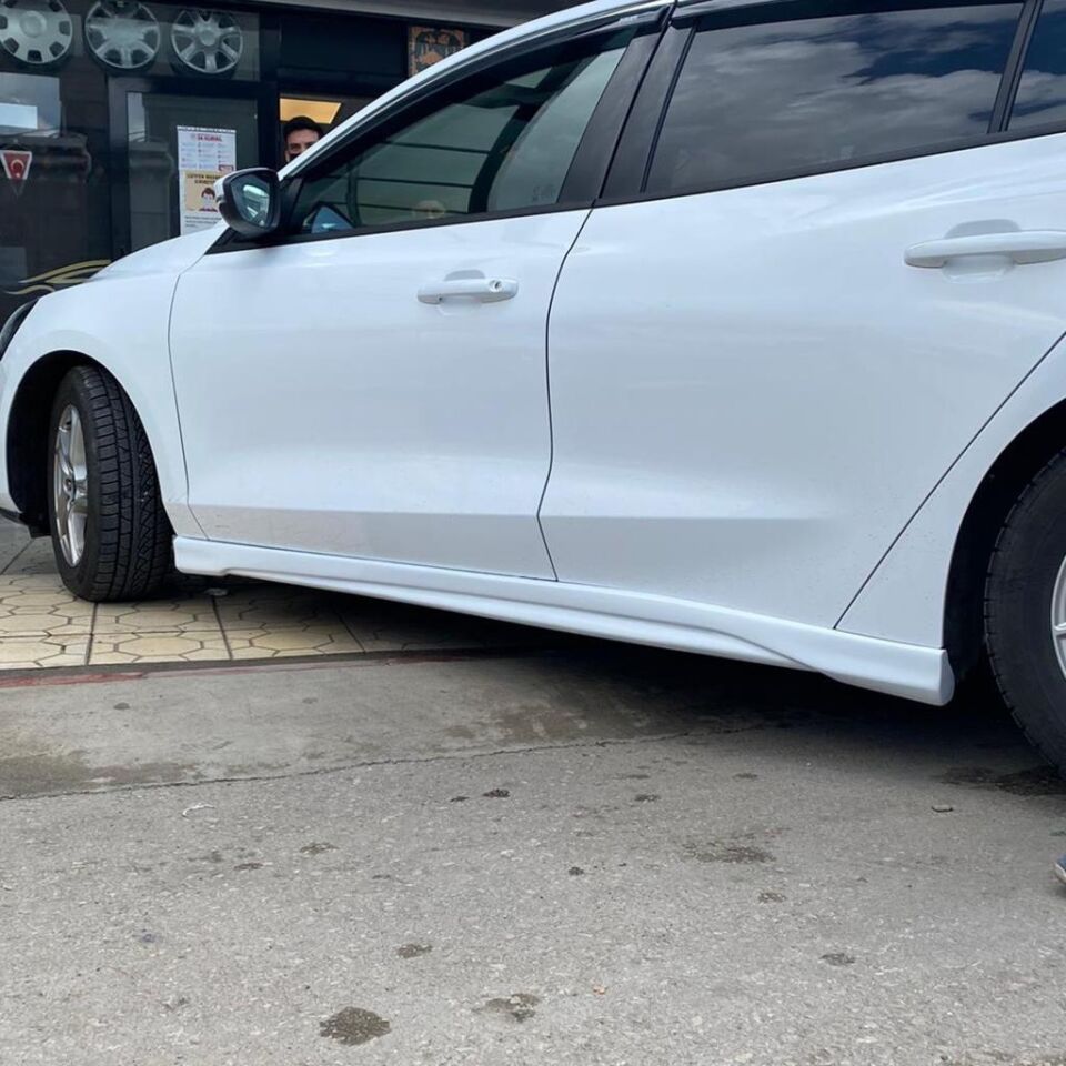 Ford Focus 5 Sedan Yan Marşpiyel Boyalı 194.50cm