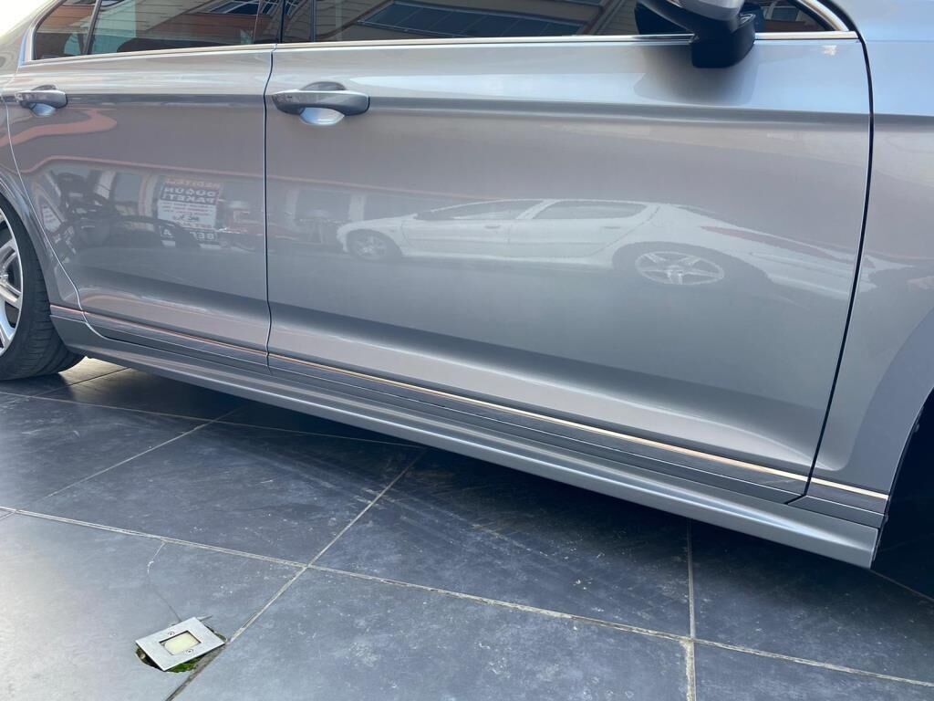 Volkswagen Passat B8 R-line Yan Marşpiyel 2015 ve Sonrası Boyasız