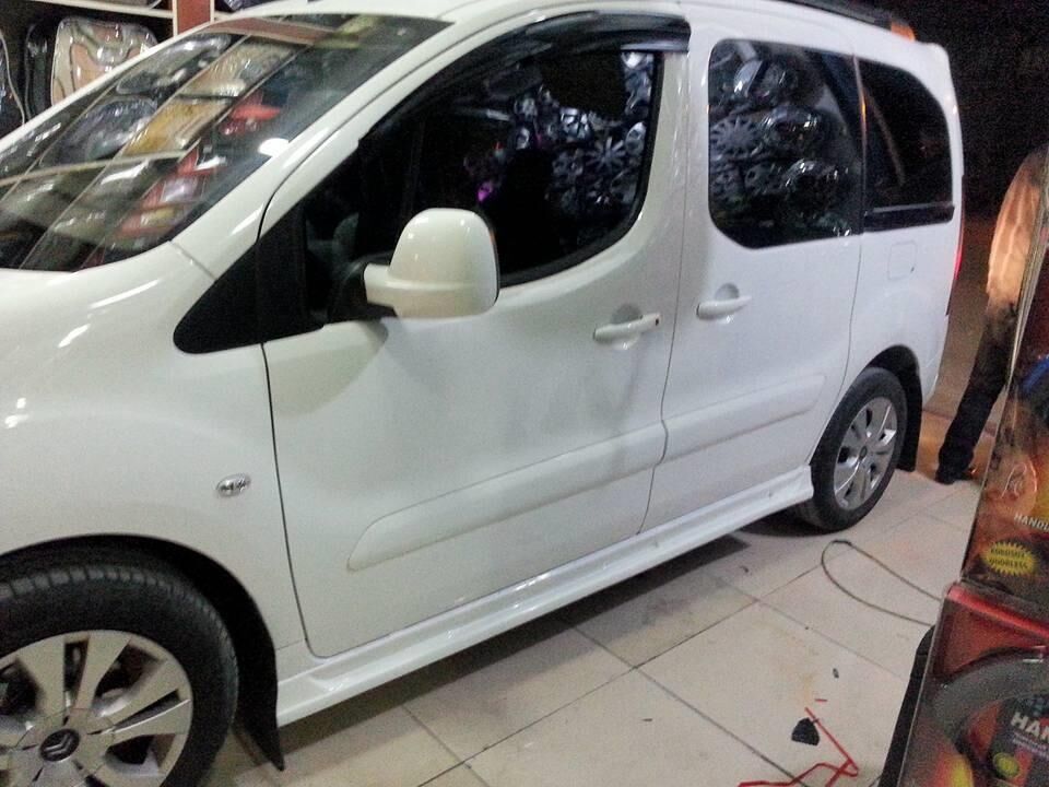 Citreon Berlingo Yan Marşpiyel Düz Model