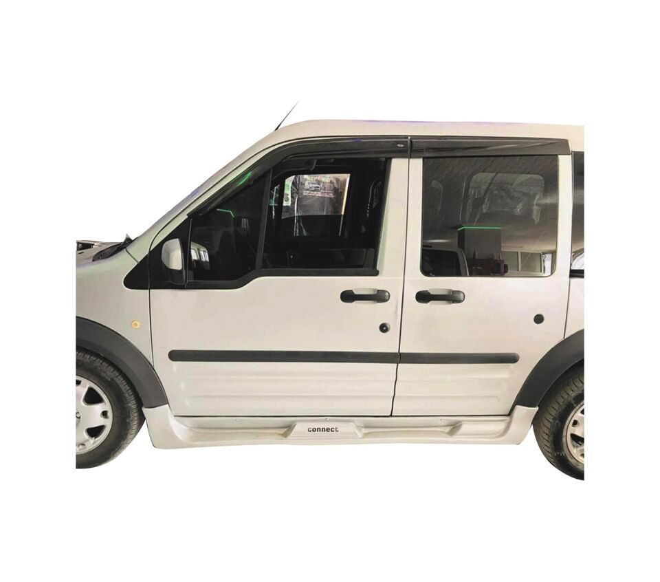 Ford Connect Yan Marşpiyel